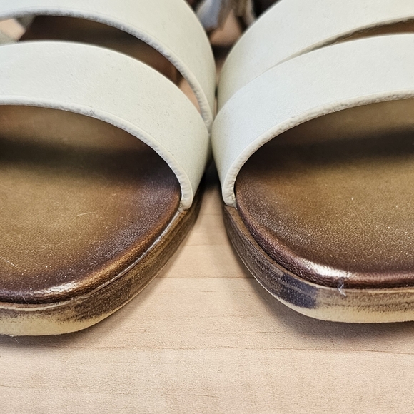 Maui Island Kona 3 strap slides size 8 - Picture 4 of 6